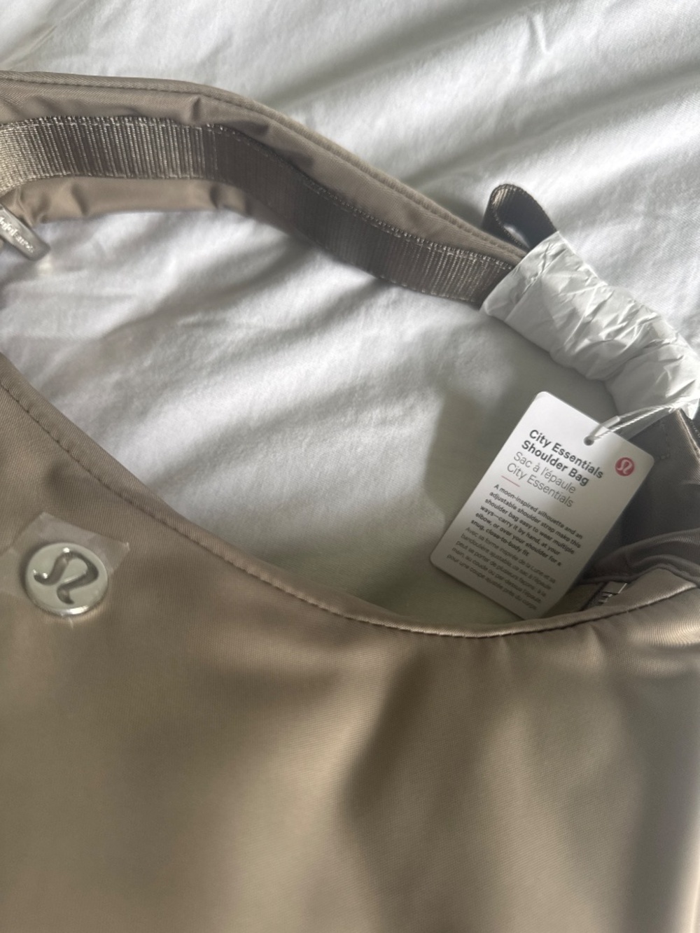 🆕🤎 Lululemon City Essentials Shoulder Bag 4L - Warm Ash Grey / Silver - Picture 7 of 9